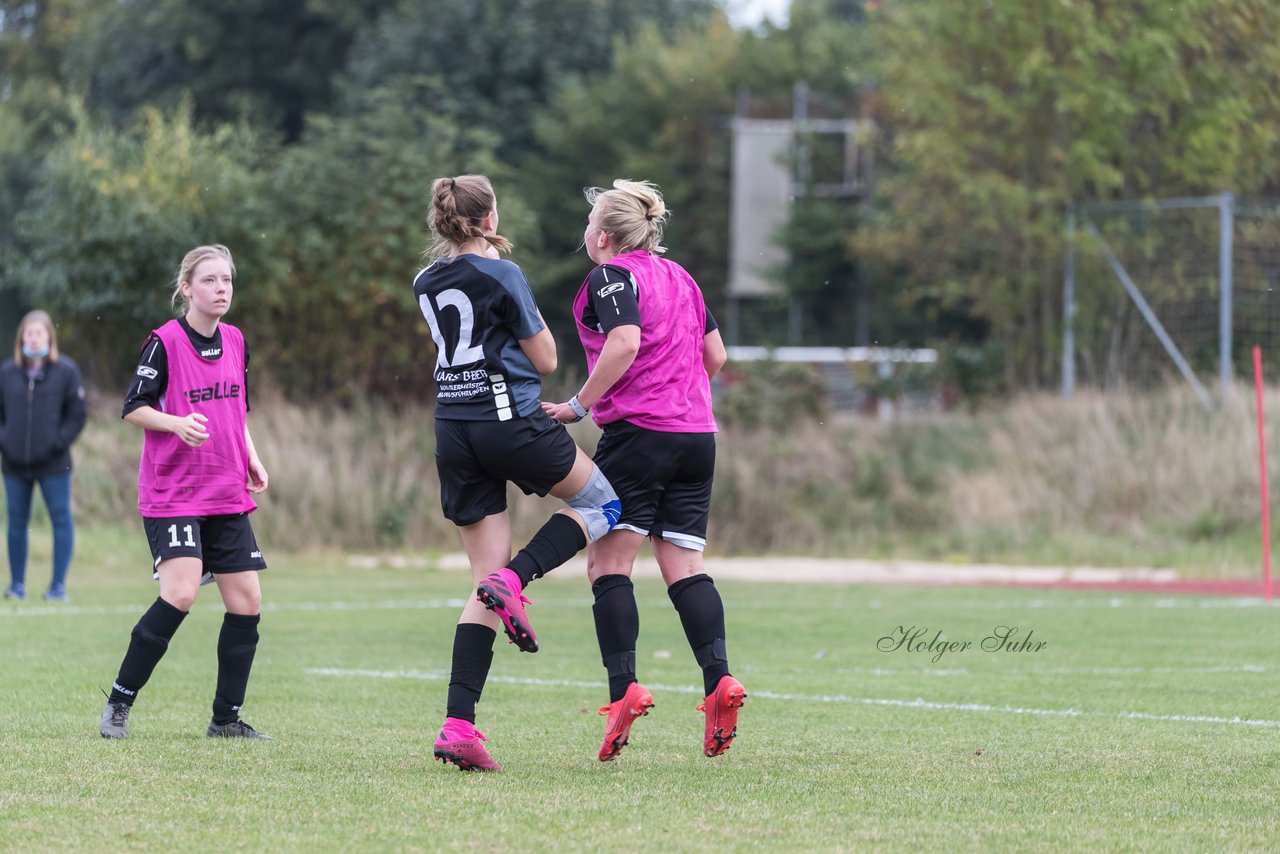 Bild 126 - Frauen Grossenasper SV - SV Steinhorst/Labenz : Ergebnis: 1:3